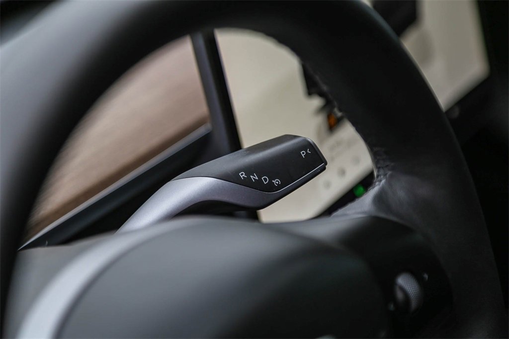 Used 2022 Tesla Model Y Performance image 18