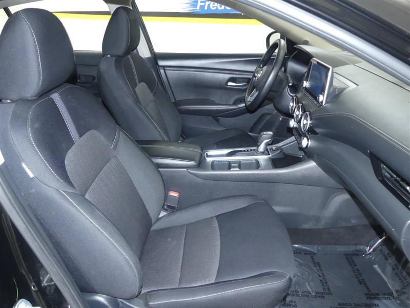 Used 2025 Nissan Sentra SV FWD image 8