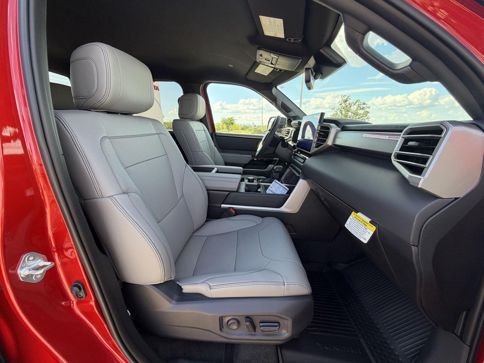 New 2026 Toyota Tundra Limited AWD/4WD image 23