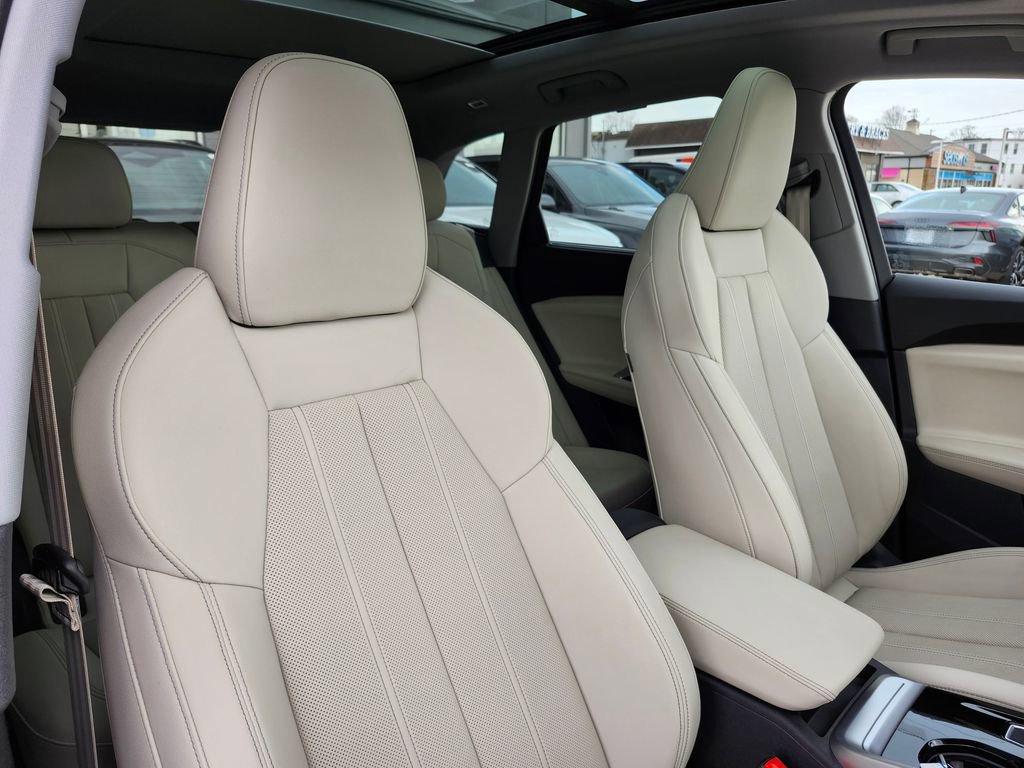 Certified 2025 Audi Q5 Prestige image 15