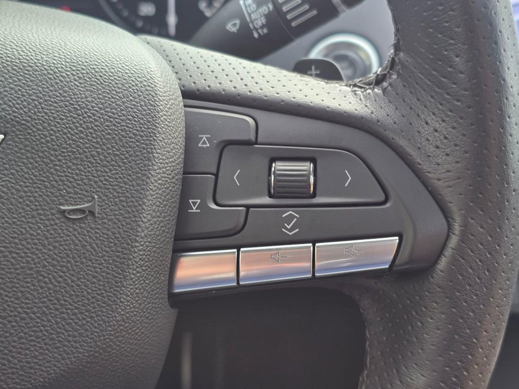 Used 2022 Cadillac XT4 Sport image 32