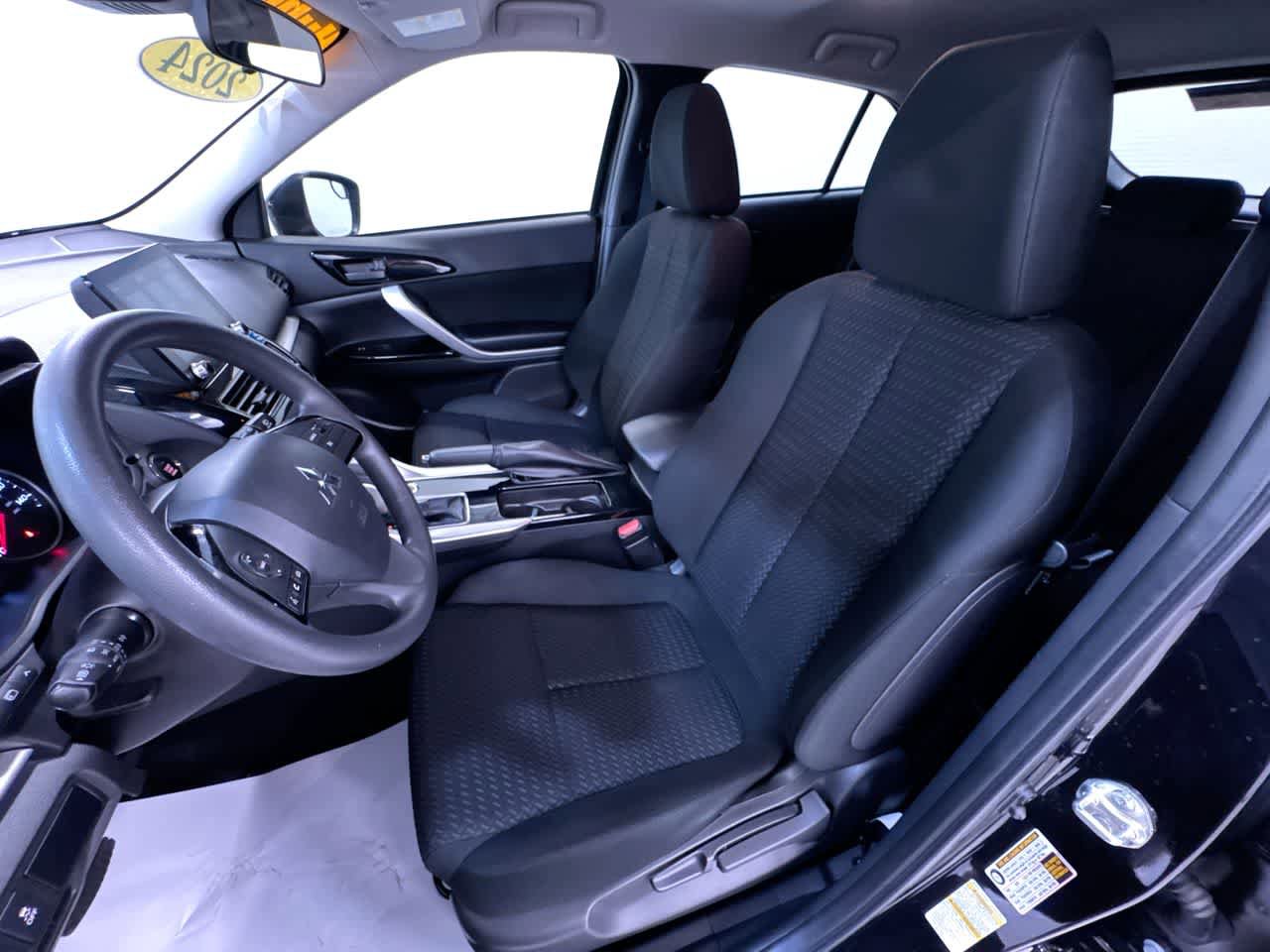 Used 2024 Mitsubishi Eclipse Cross LE AWD/4WD image 14