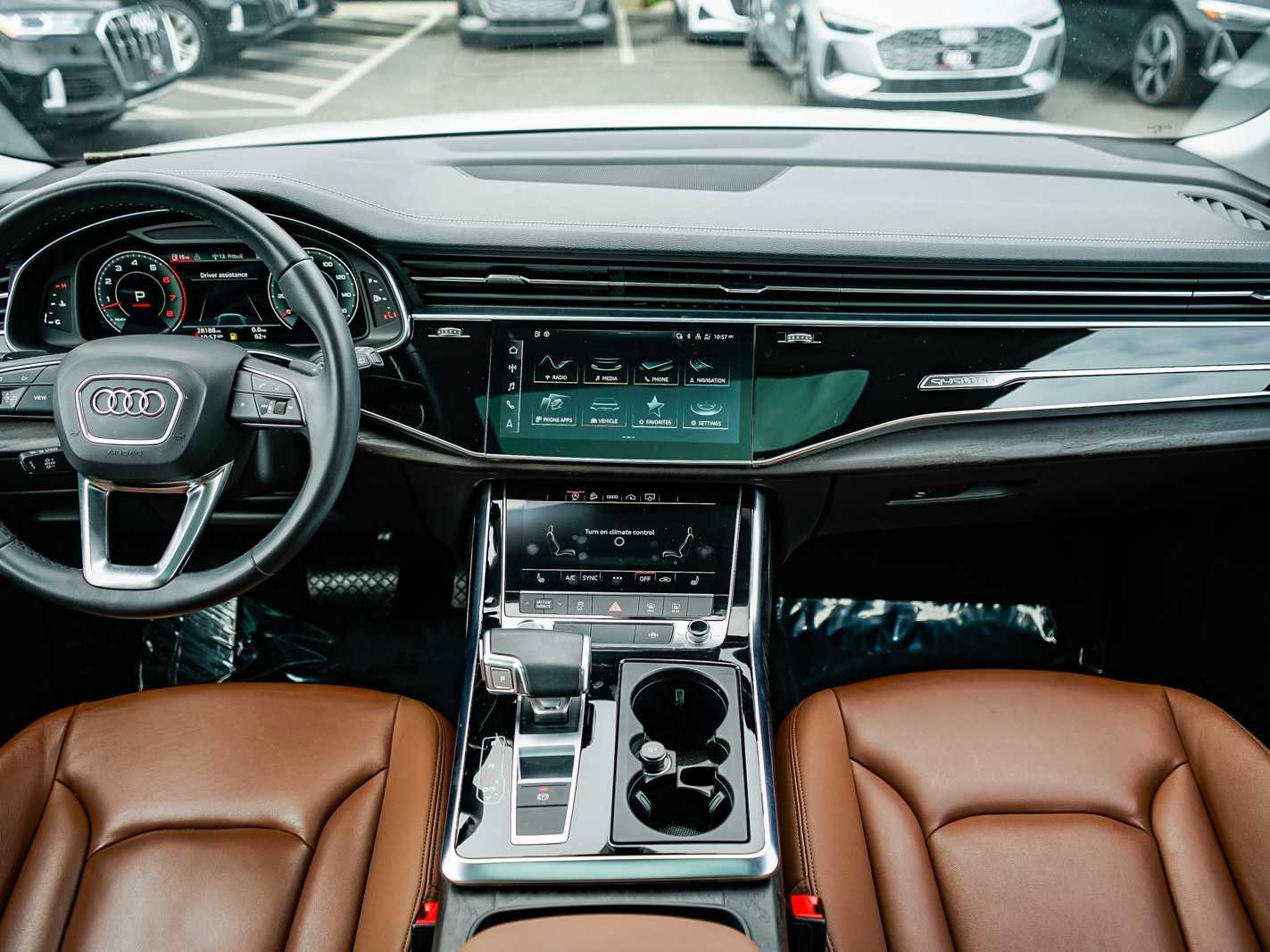 Used 2023 Audi Q8 Premium w/ Convenience Package image 12