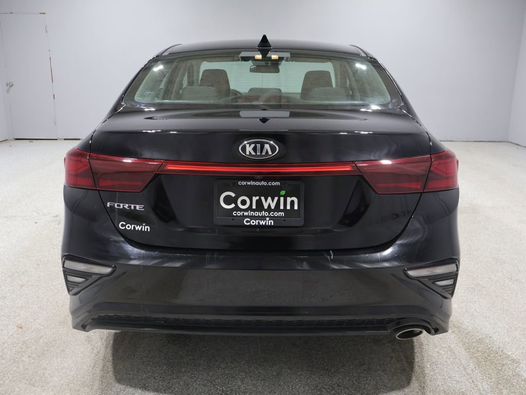 Used 2020 Kia Forte LXS image 3