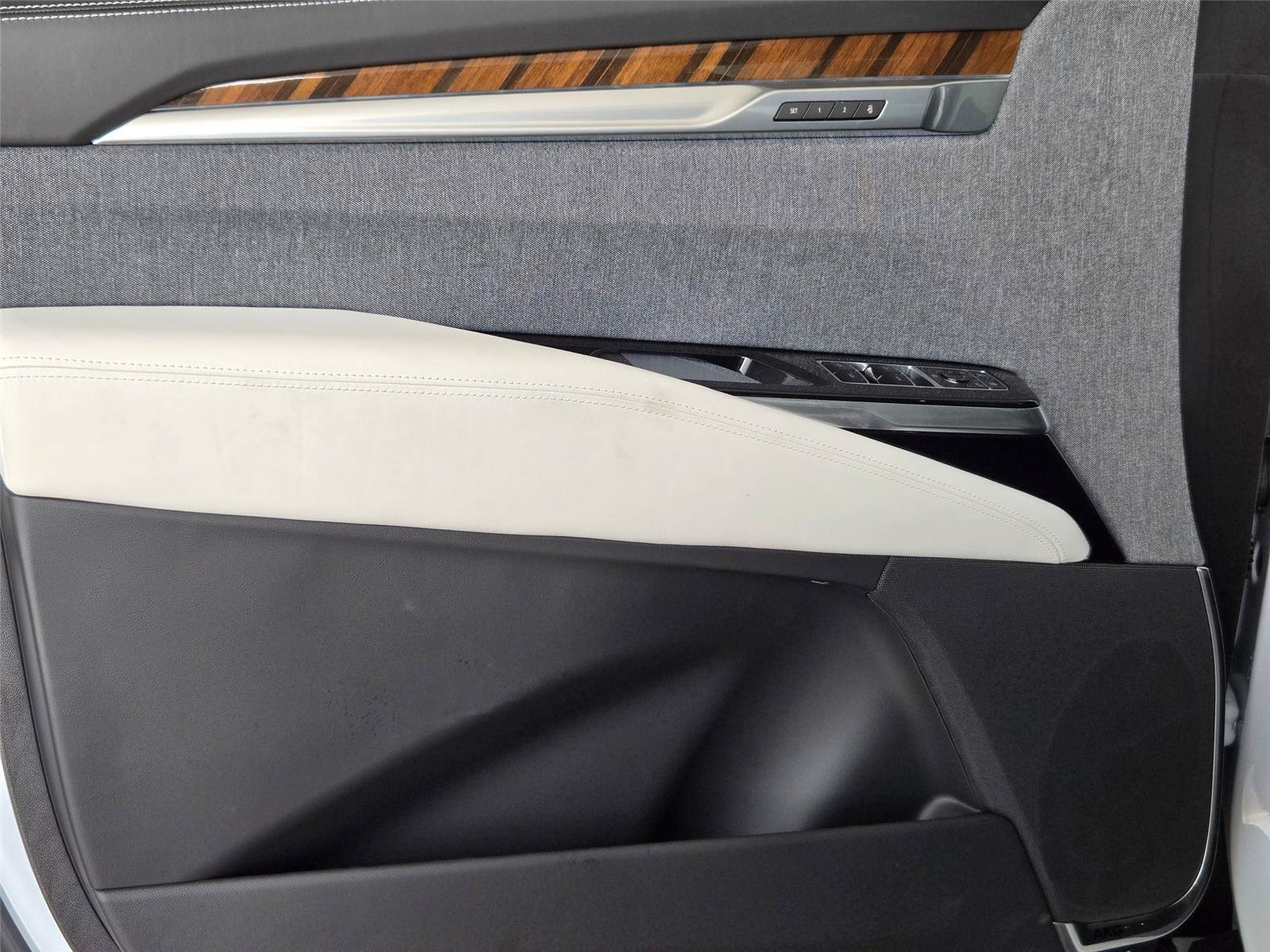 New 2026 Cadillac Escalade ESV Platinum Sport w/ LPO, Floor Liner Package AWD/4WD image 26