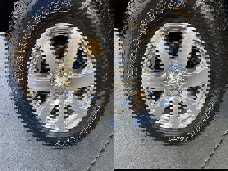 Used 2013 Jeep Wrangler Unlimited Sahara w/ Dual Top Group image 10