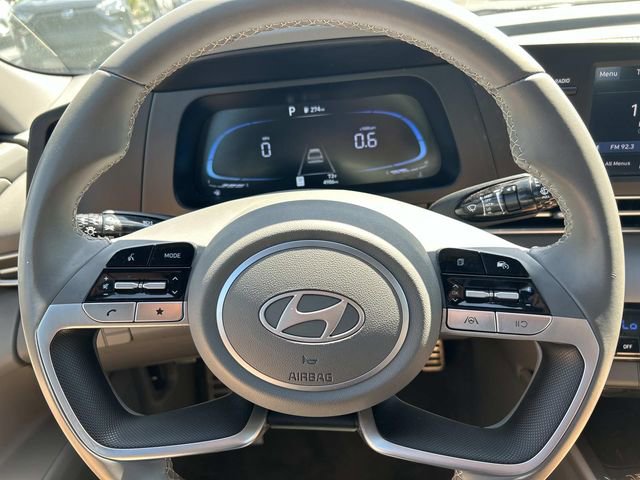 Used 2025 Hyundai Elantra Sport FWD image 26