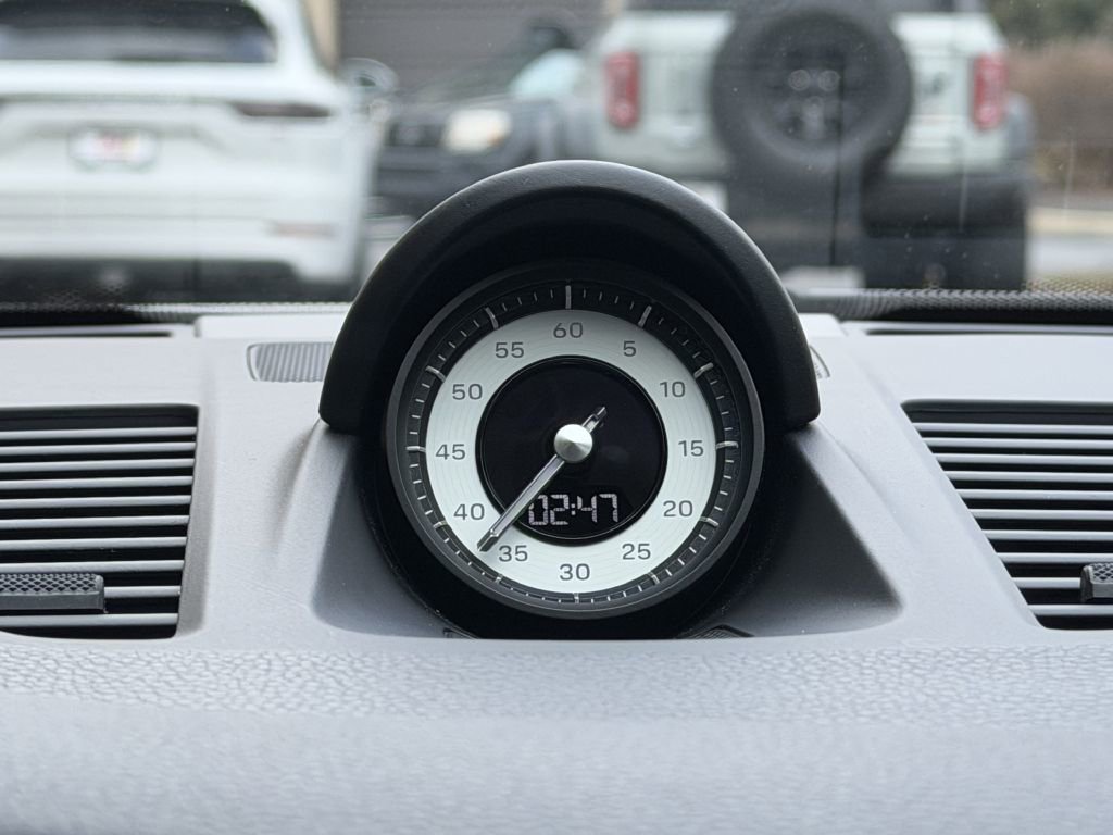 Used 2023 Porsche 911 Carrera T image 40