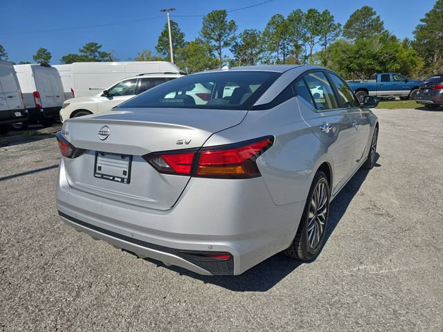Used 2024 Nissan Altima 2.5 SV image 4