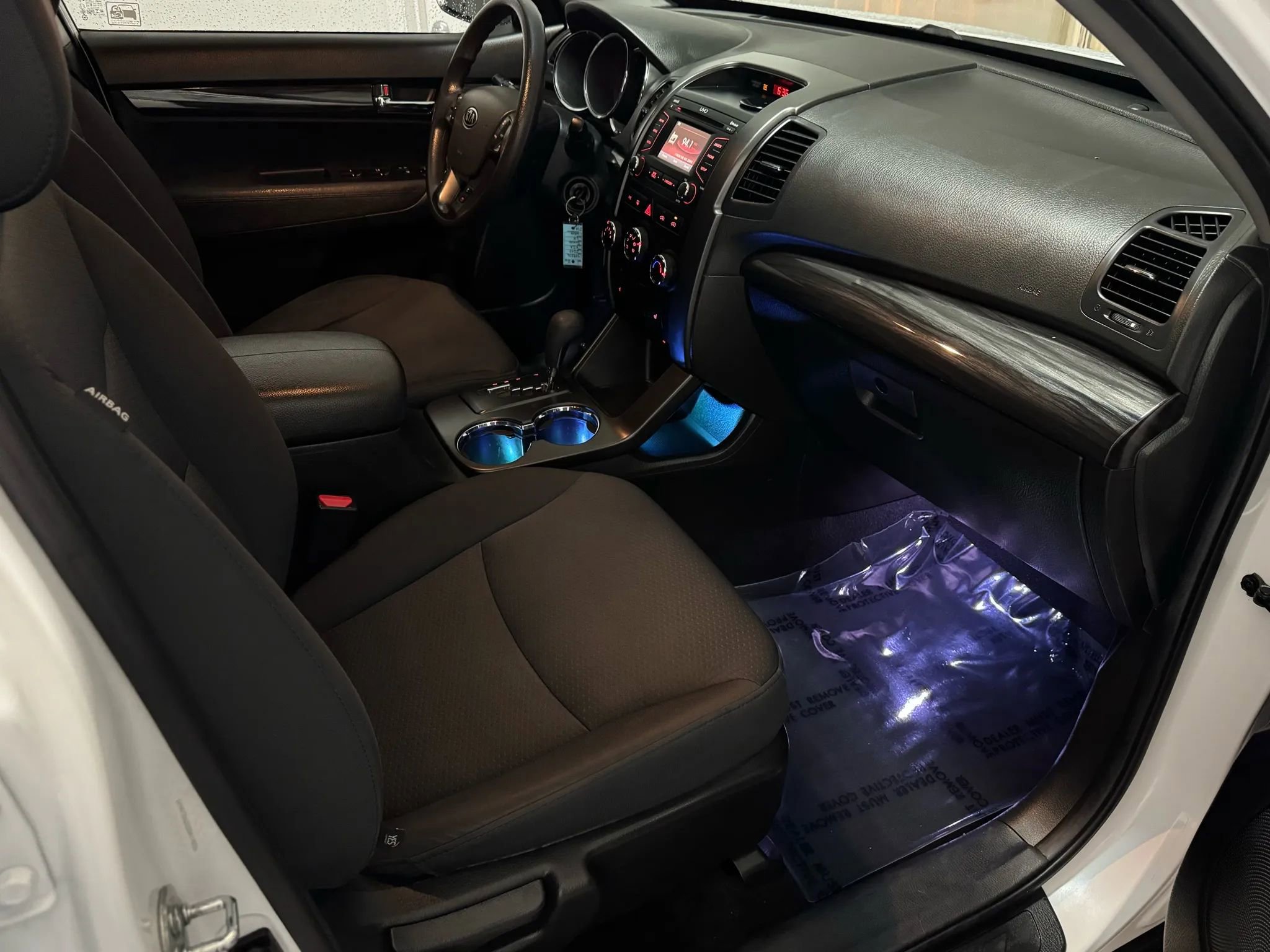 Used 2013 Kia Sorento LX w/ Convenience Pkg image 38