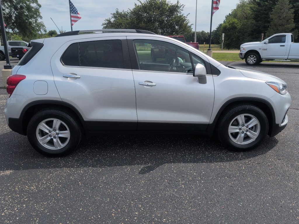 Used 2019 Chevrolet Trax LT w/ LT Convenience Package FWD image 7