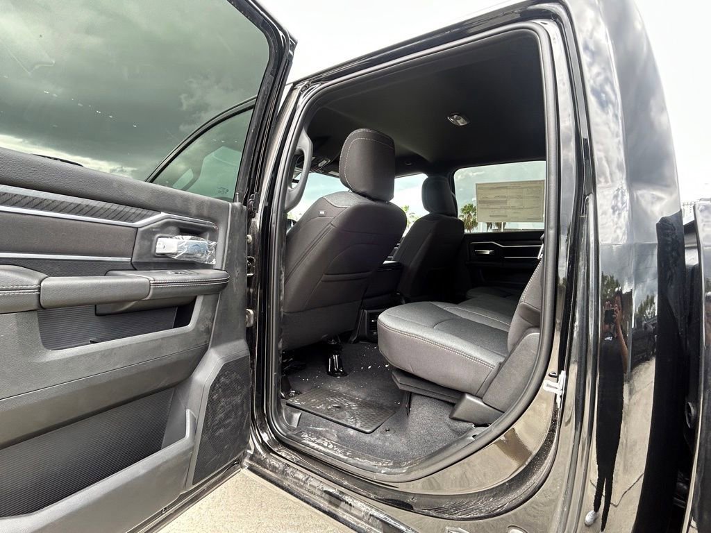 New 2025 RAM 2500 Big Horn image 32