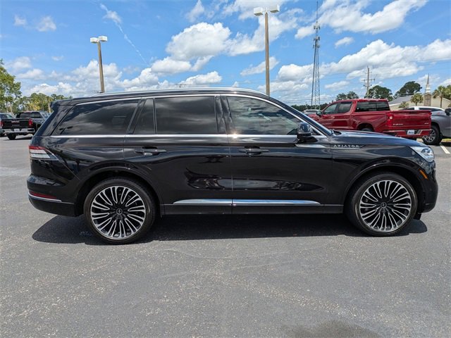 Used 2023 Lincoln Aviator Black Label w/ Dynamic Handling Package image 3