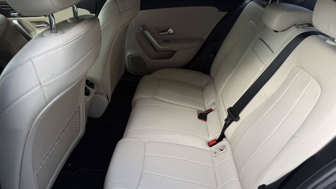 Used 2019 Mercedes-Benz A 220 4MATIC image 31