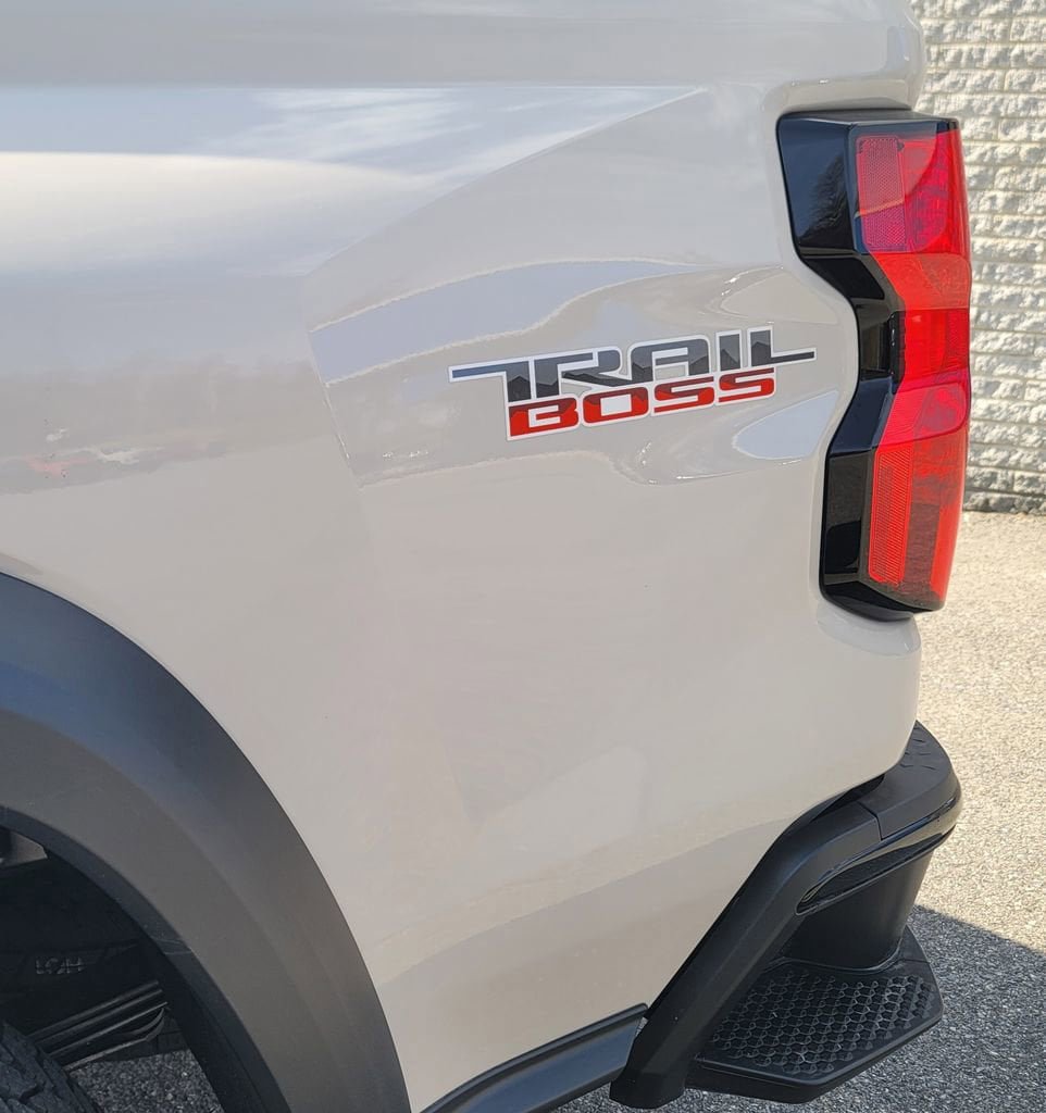 New 2026 Chevrolet Colorado Trail Boss AWD/4WD image 6