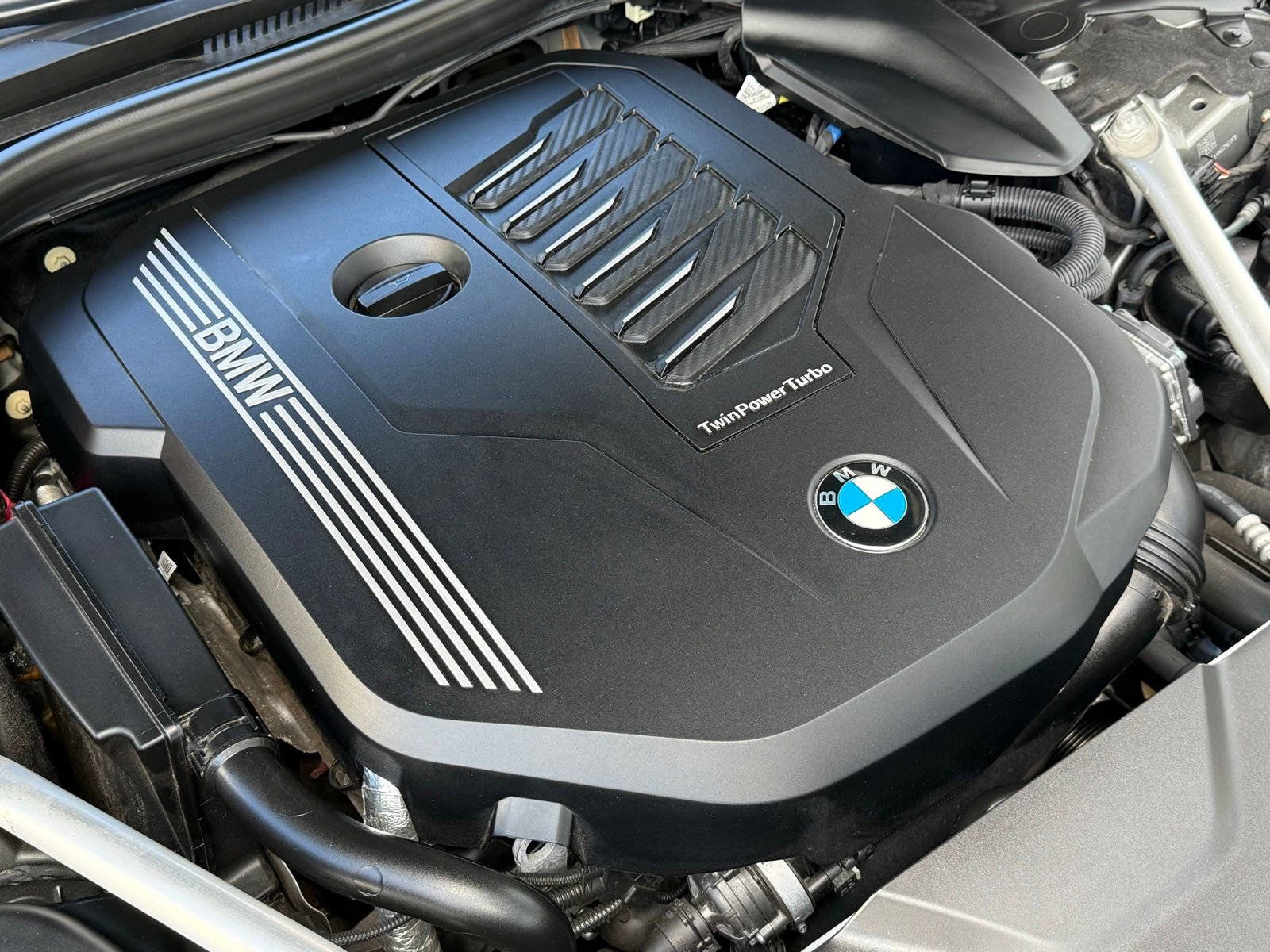 Used 2022 BMW 740i xDrive w/ M Sport Package image 46