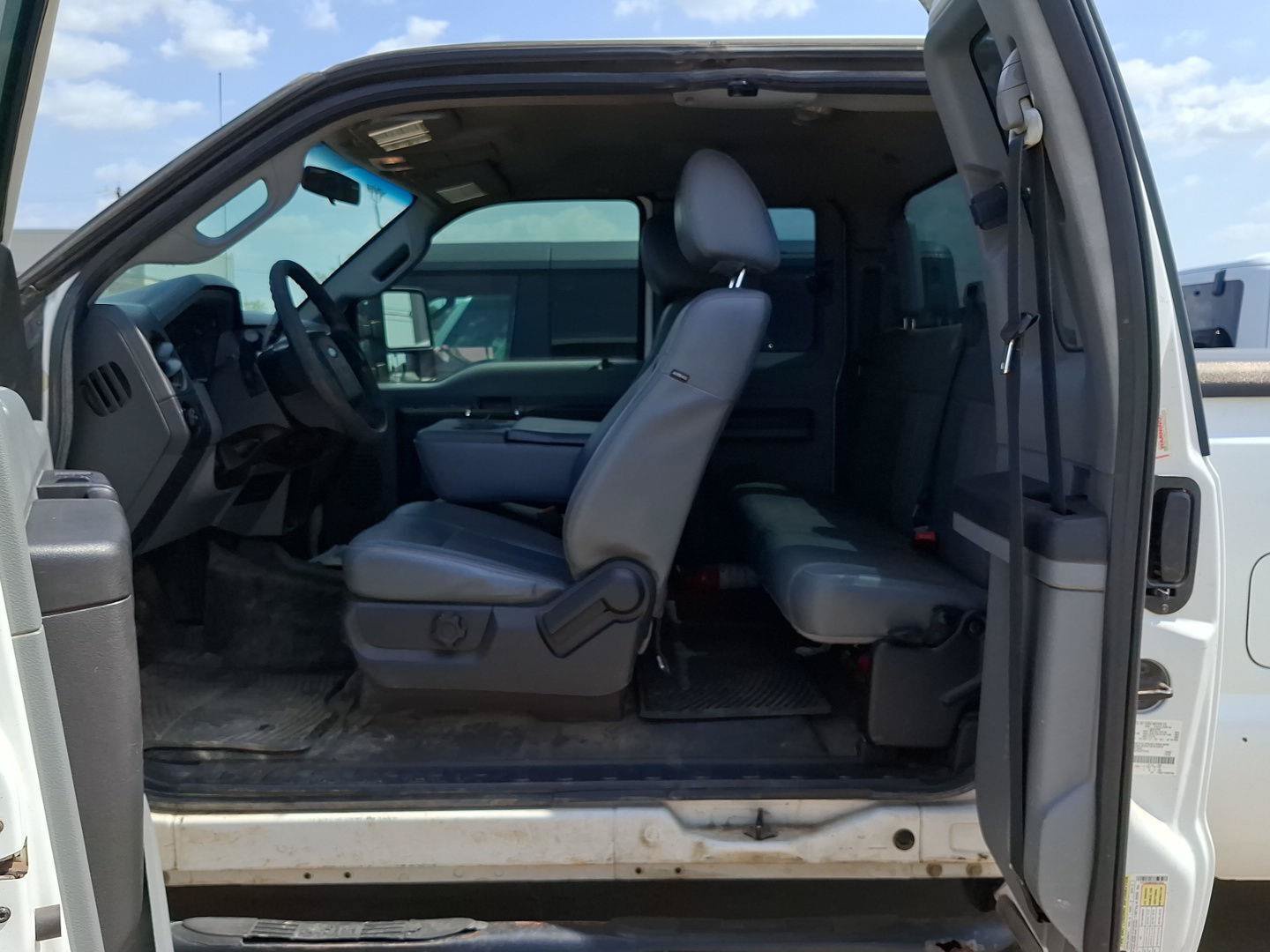 Used 2015 Ford F250 XL w/ Power Equipment Group AWD/4WD image 12