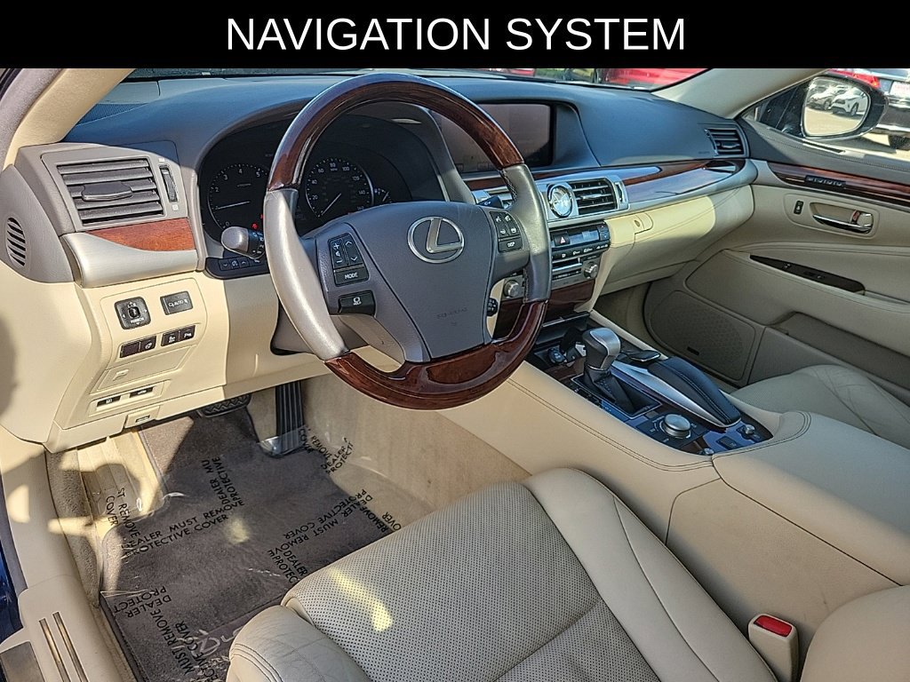 Used 2013 Lexus LS 460 AWD w/ Comfort Pkg image 18