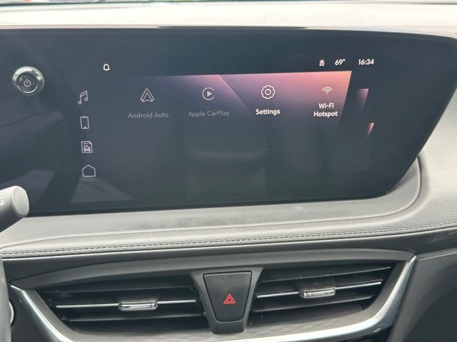 Used 2024 Buick Encore GX Sport Touring AWD/4WD image 21