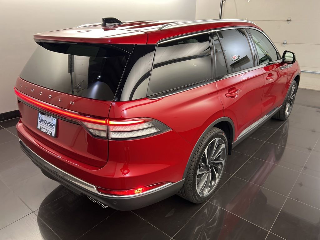 Used 2026 Lincoln Aviator Reserve image 6