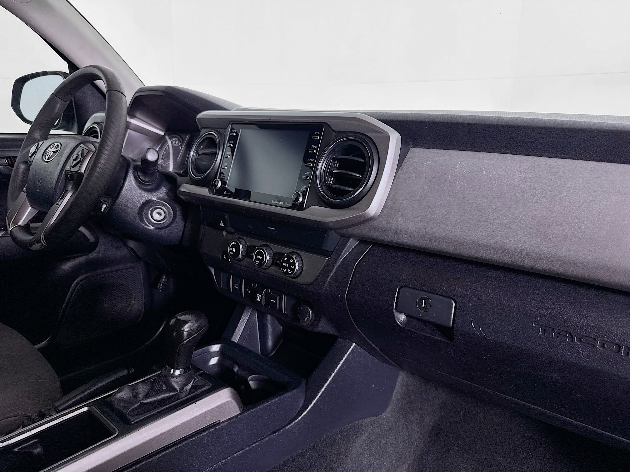 Used 2020 Toyota Tacoma SR5 image 50