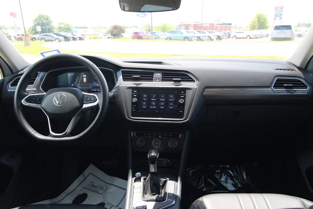 Used 2024 Volkswagen Tiguan Wolfsburg Edition AWD/4WD image 40