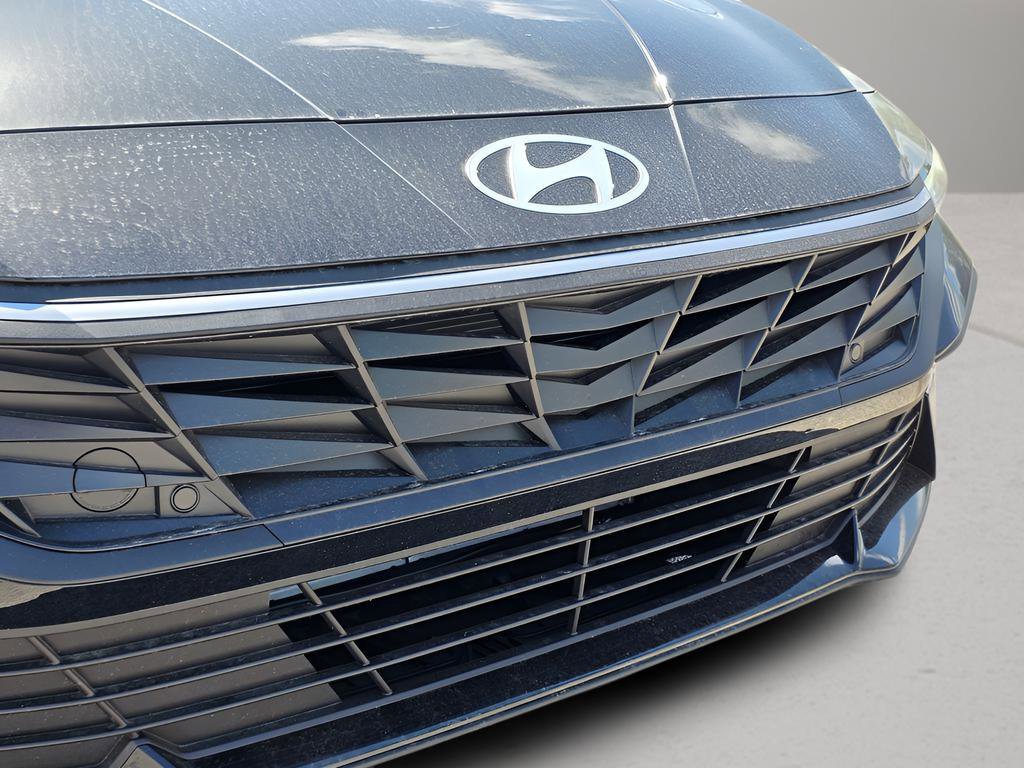 New 2026 Hyundai Elantra SE FWD image 9