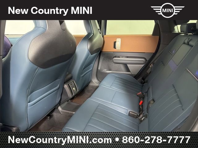 Used 2025 MINI Cooper Countryman S w/ Comfort Package Max image 16
