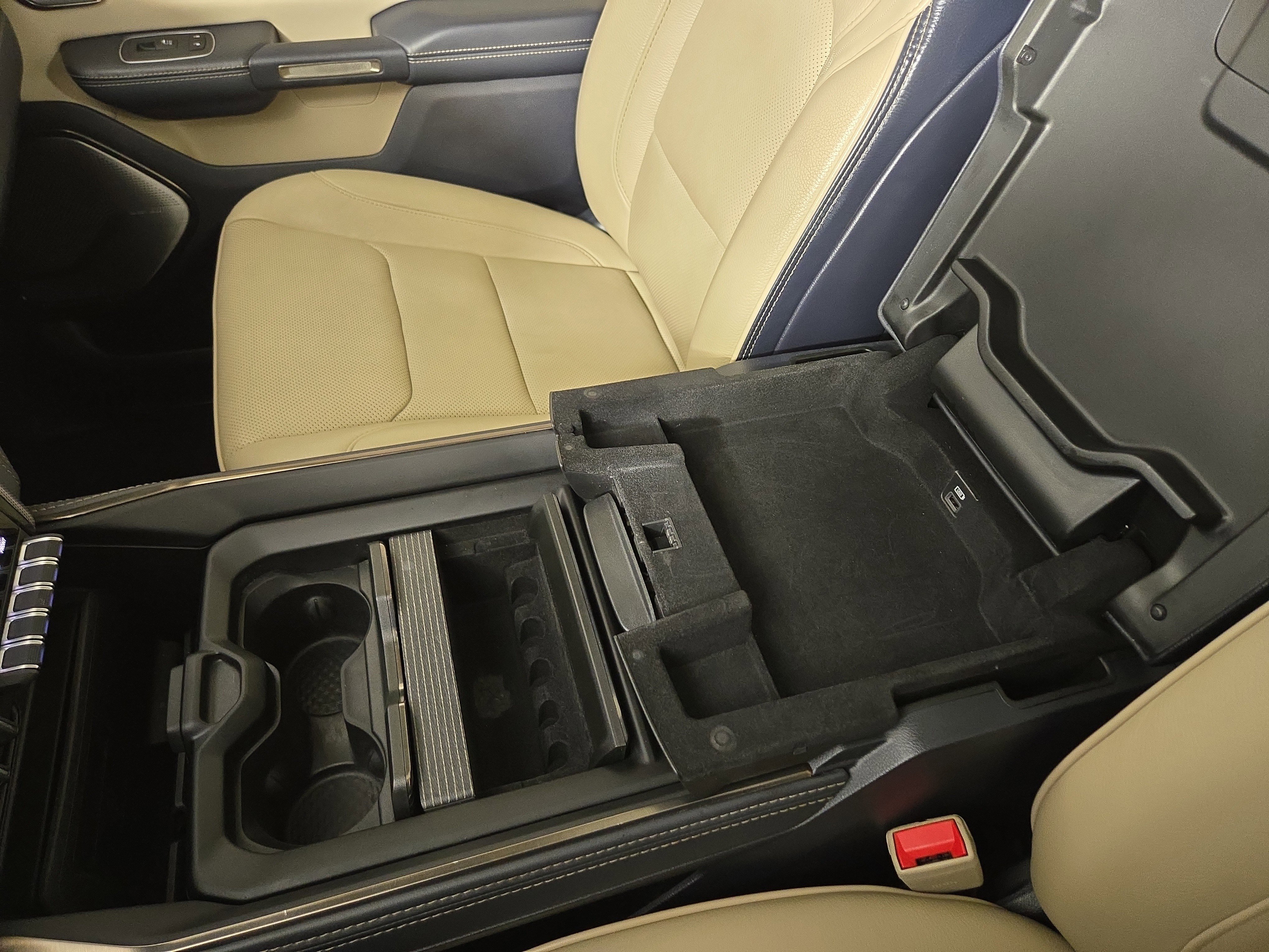 Used 2021 RAM 1500 Limited image 32