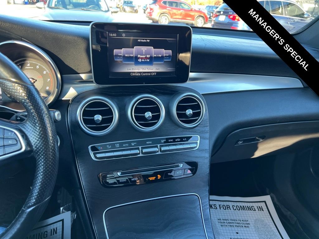 Used 2017 Mercedes-Benz GLC 300 w/ Premium 1 Package image 22