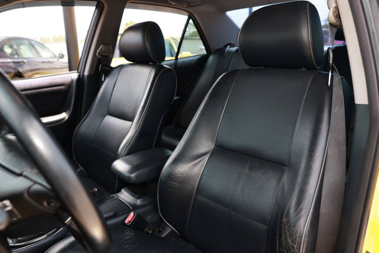 Used 2003 Lexus IS 300 w/ Power & Leather Pkg RWD image 6