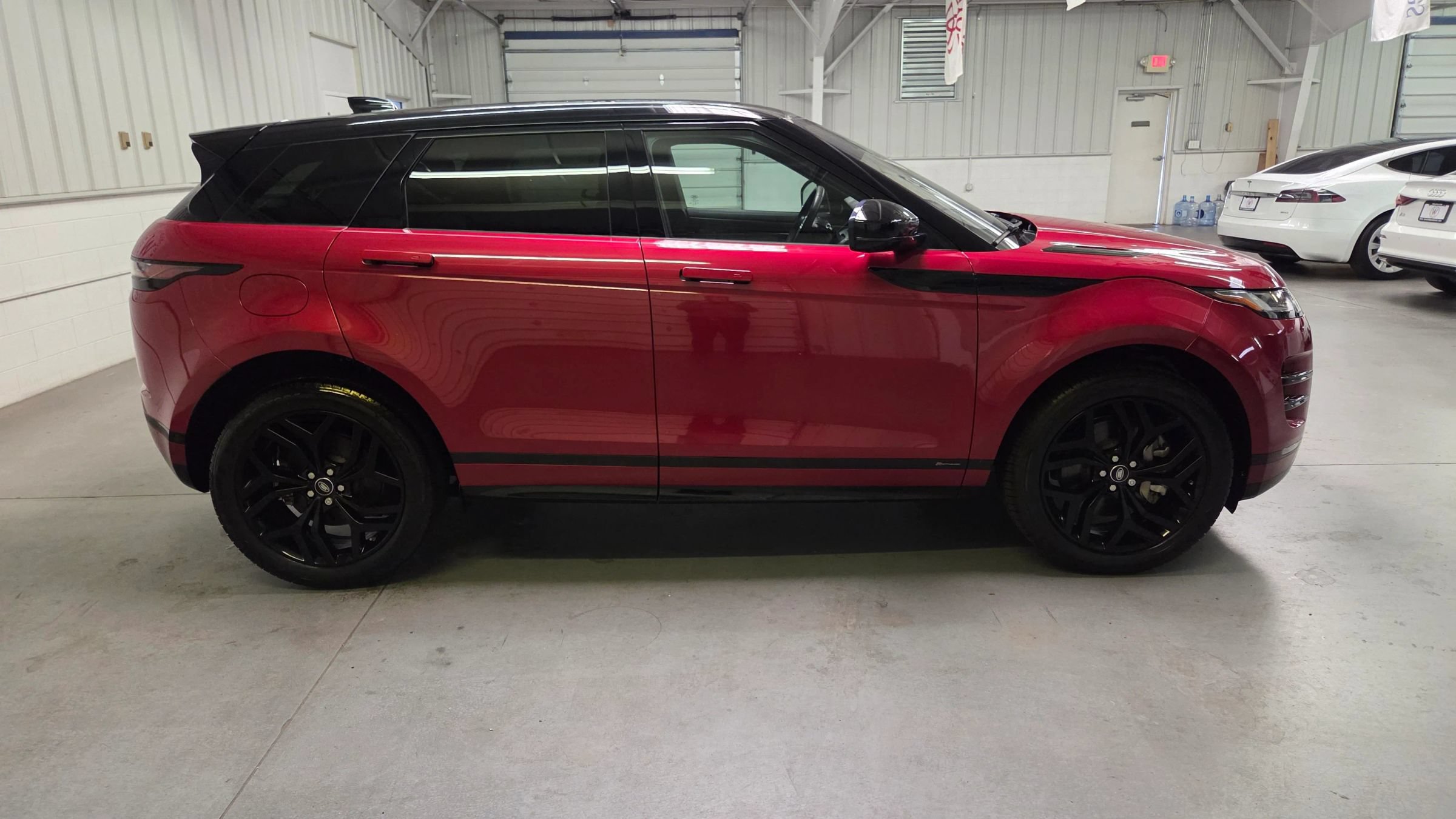 Used 2020 Land Rover Range Rover Evoque R-Dynamic HSE AWD/4WD image 9