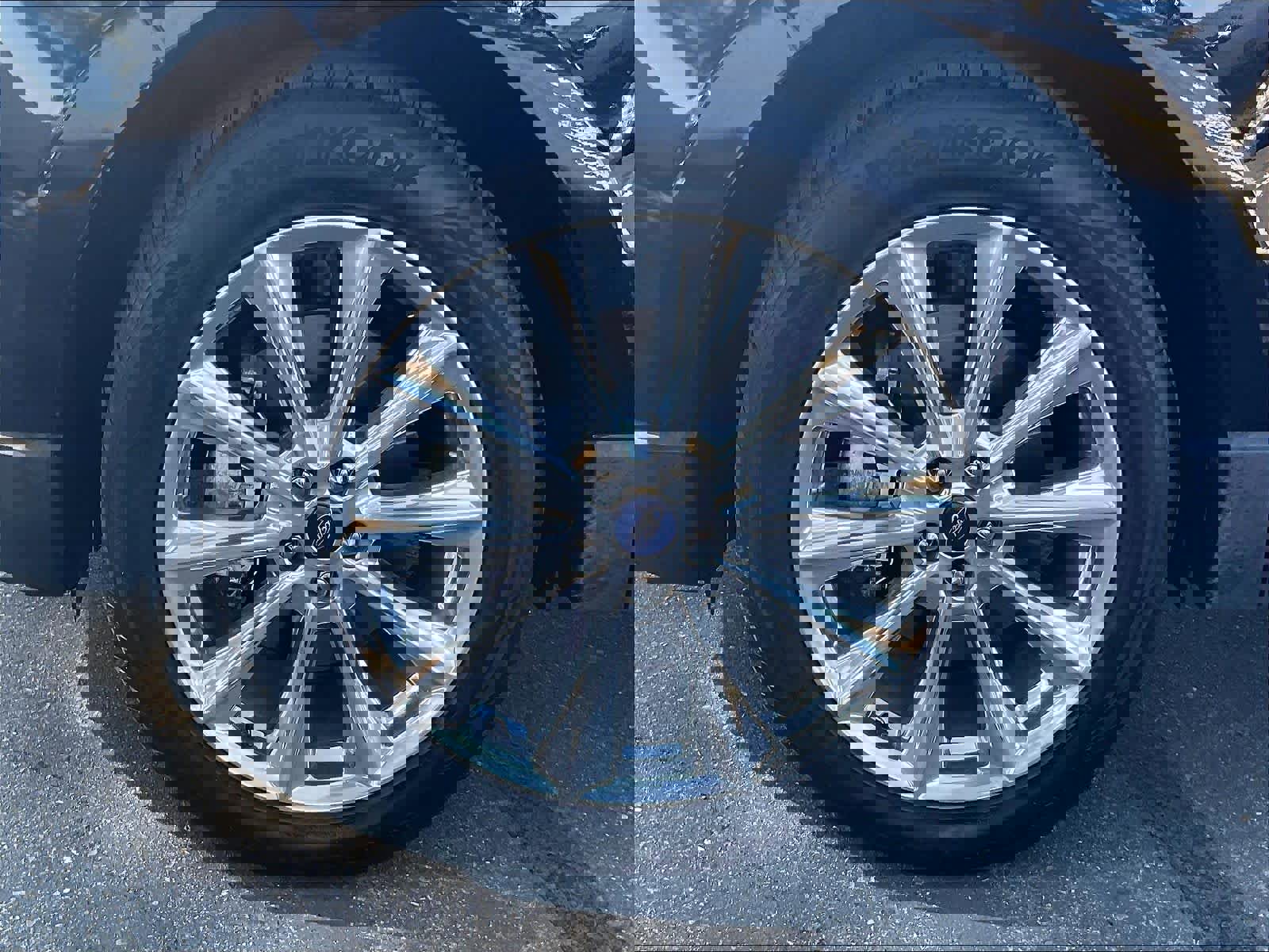 Used 2018 Ford Edge Titanium w/ Equipment Group 301A image 12