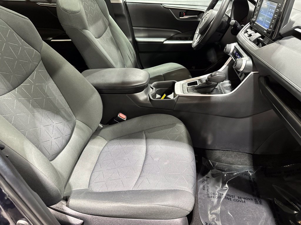 Used 2021 Toyota RAV4 XLE w/ Convenience Package AWD/4WD image 18