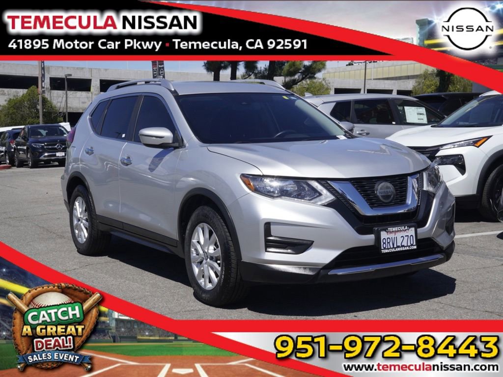 Used 2020 Nissan Rogue SV image 1