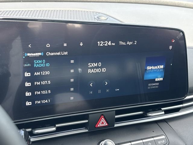 Certified 2025 Hyundai Elantra SEL FWD image 28