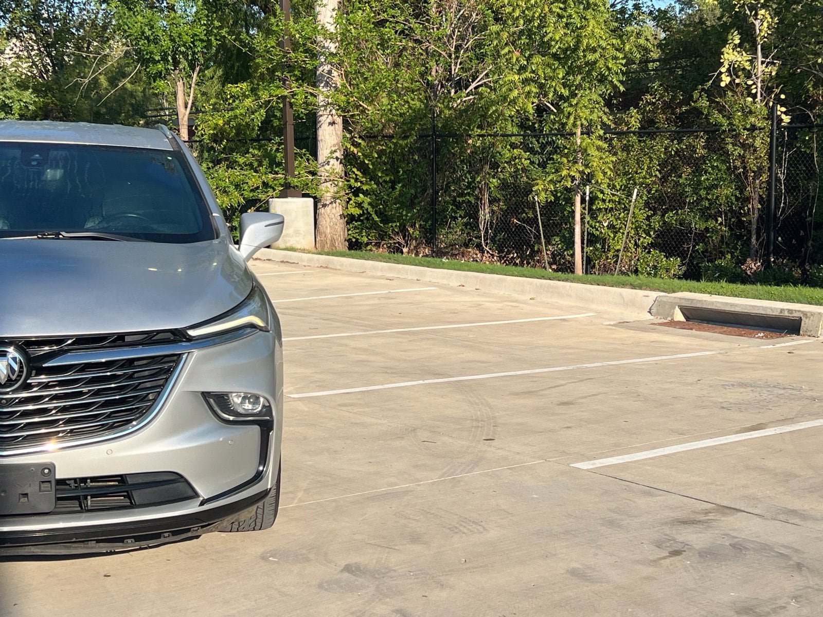 Used 2022 Buick Enclave Premium FWD image 3