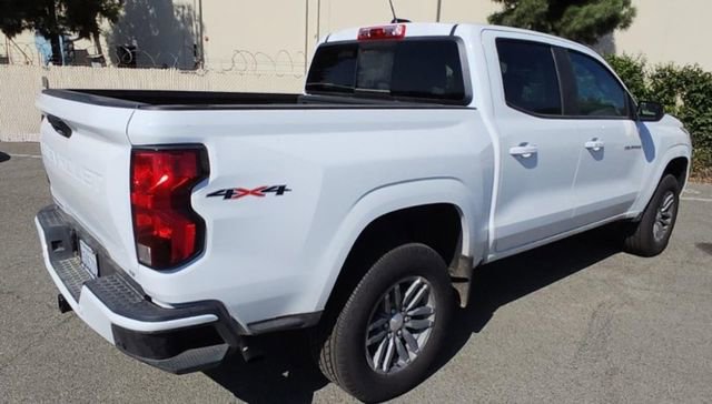 Used 2024 Chevrolet Colorado LT w/ LT Convenience Package image 4