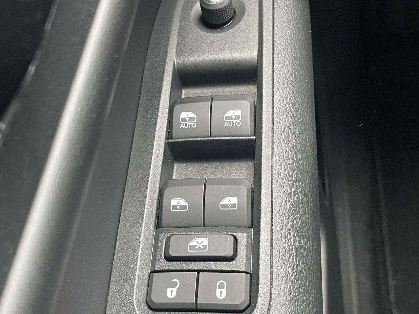 Used 2022 Jeep Compass Trailhawk w/ Trailhawk Convenience Group image 24