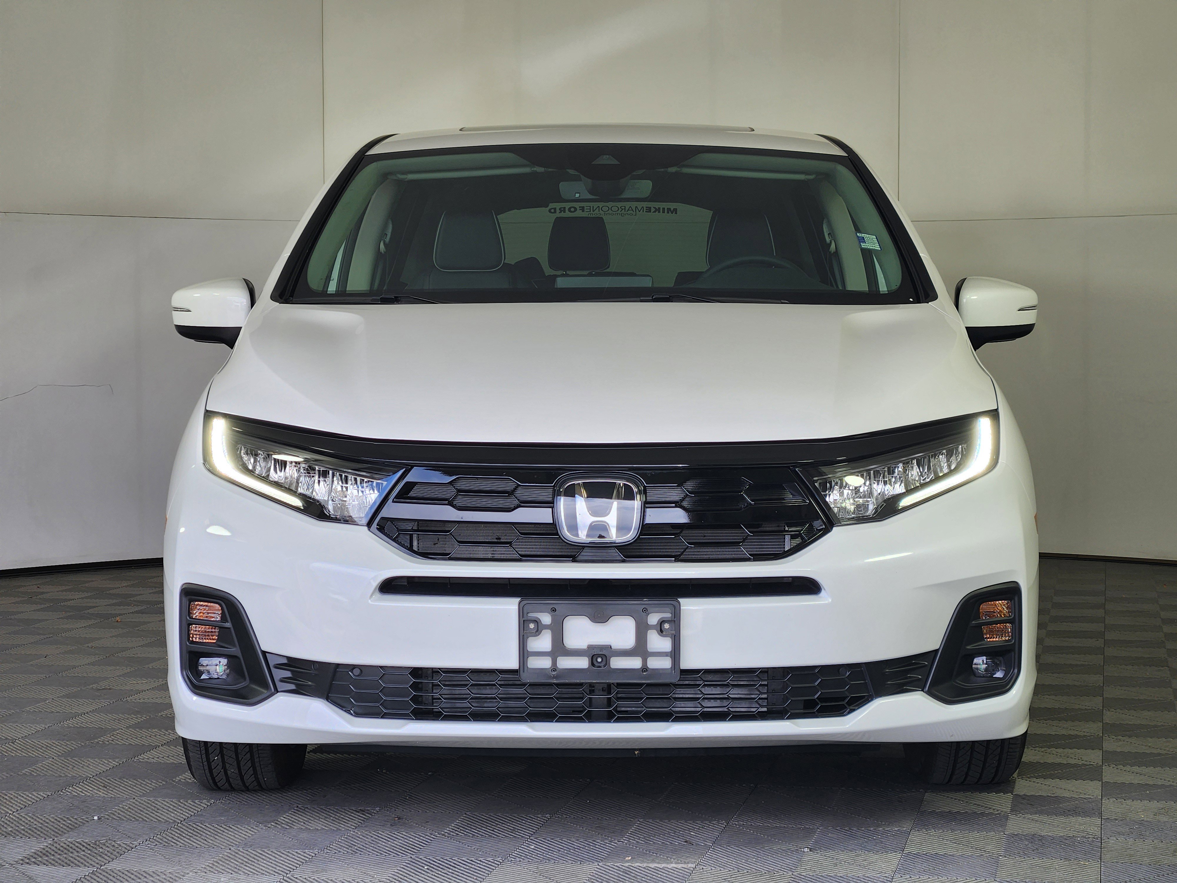 Used 2026 Honda Odyssey Touring image 2