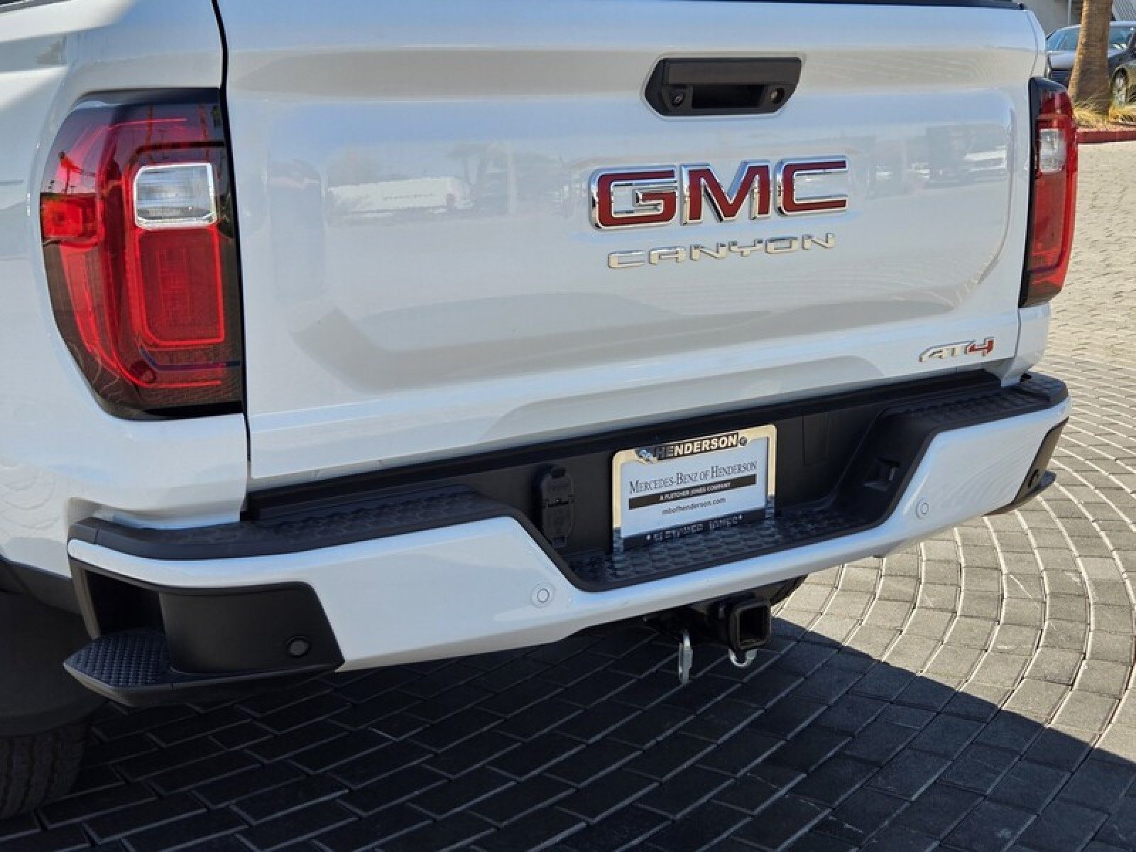 Used 2024 GMC Canyon AT4 w/ Canyon Safety Plus Package AWD/4WD image 4
