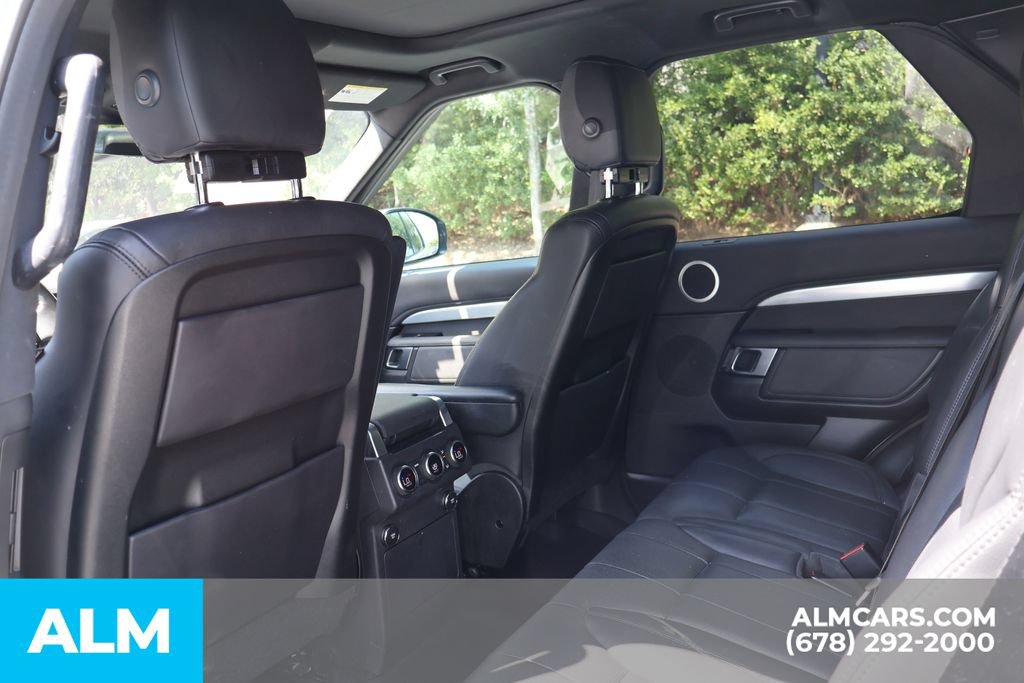 Used 2020 Land Rover Discovery Landmark AWD/4WD image 17