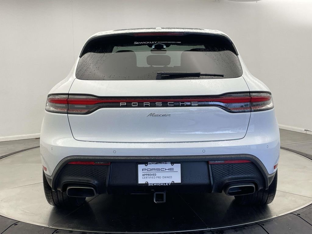 Certified 2025 Porsche Macan image 6