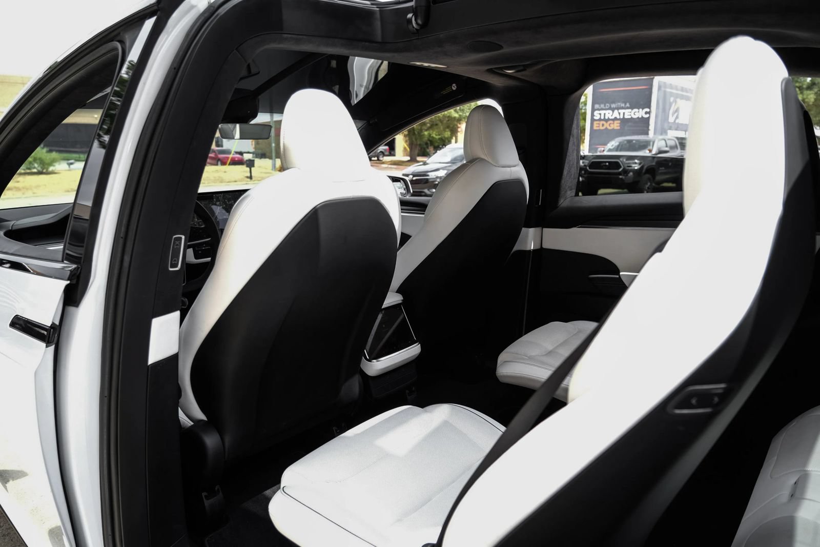 Used 2023 Tesla Model X Plaid AWD/4WD image 37