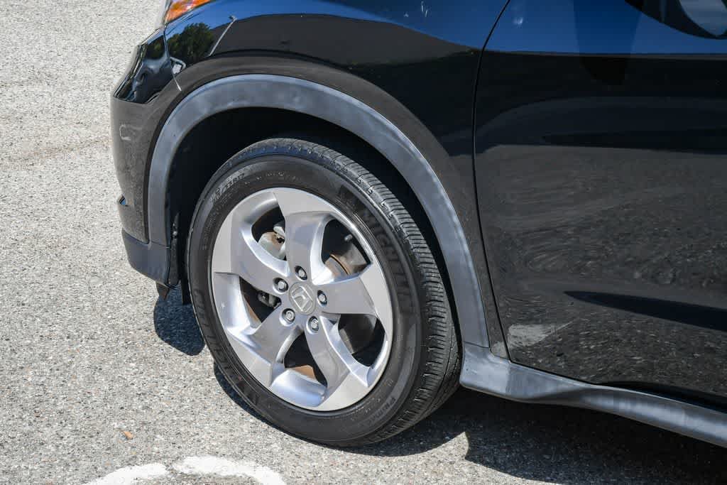 Used 2017 Honda HR-V LX image 10