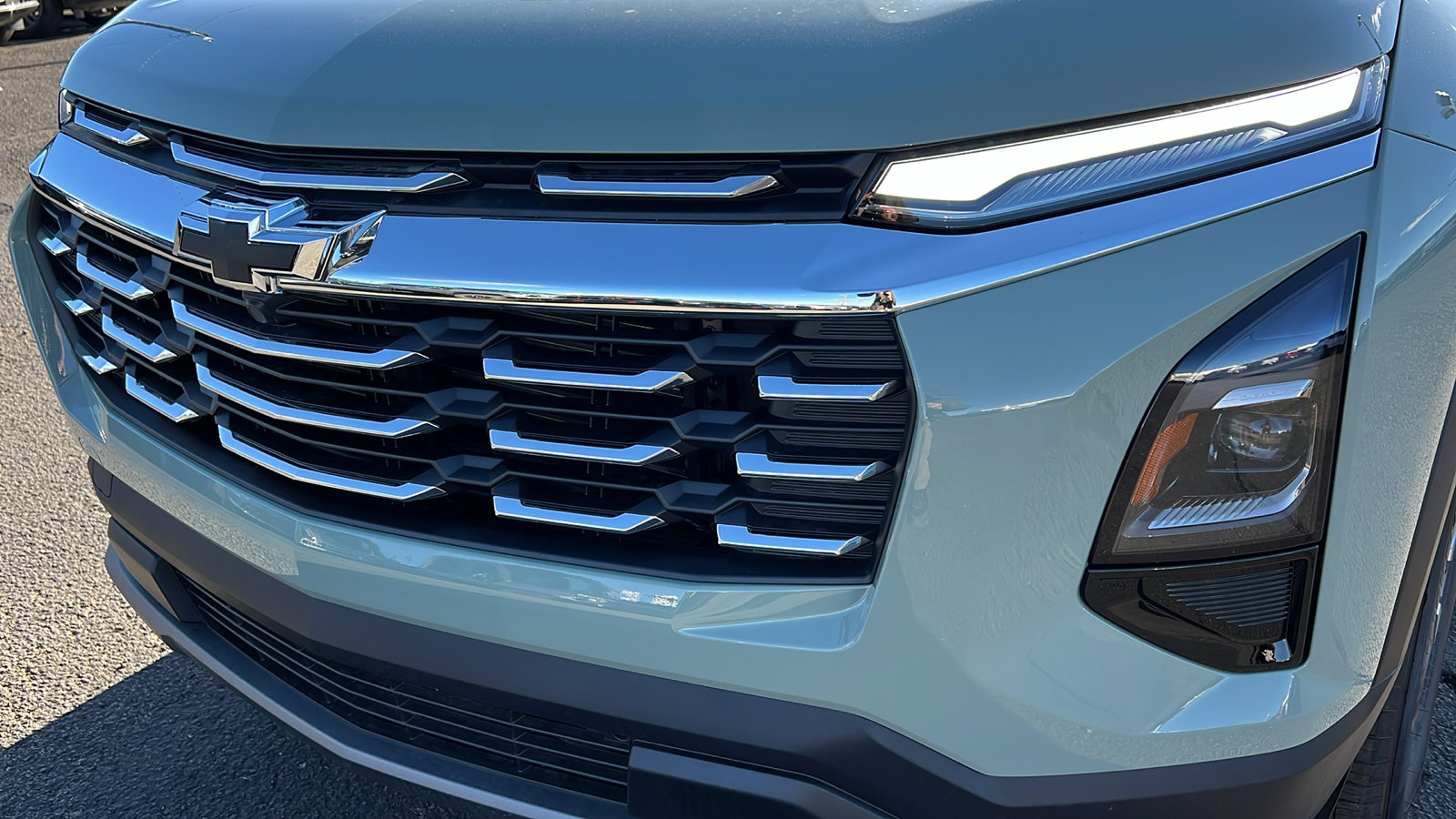 New 2026 Chevrolet Equinox LT w/ Convenience Package II image 9