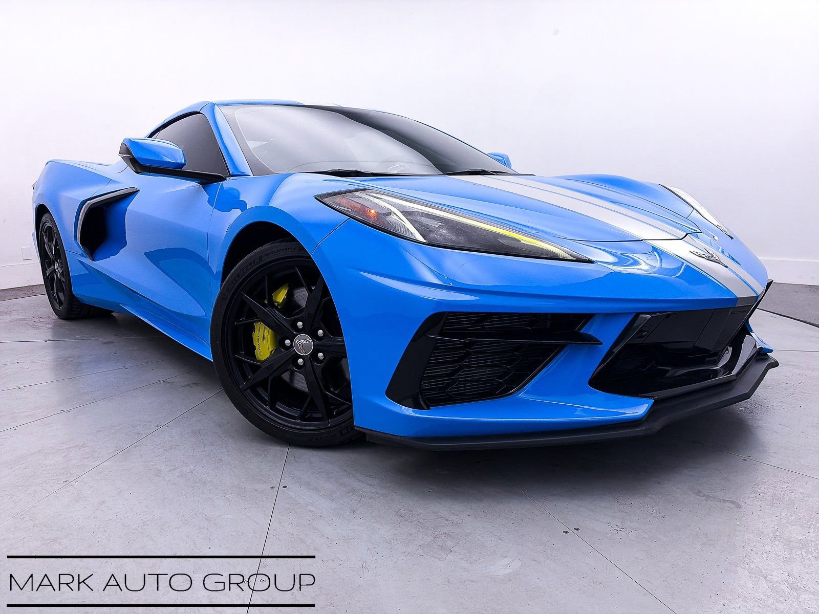 Used 2020 Chevrolet Corvette Stingray Premium Cpe w/ 3LT Preferred Equipment Group image 17