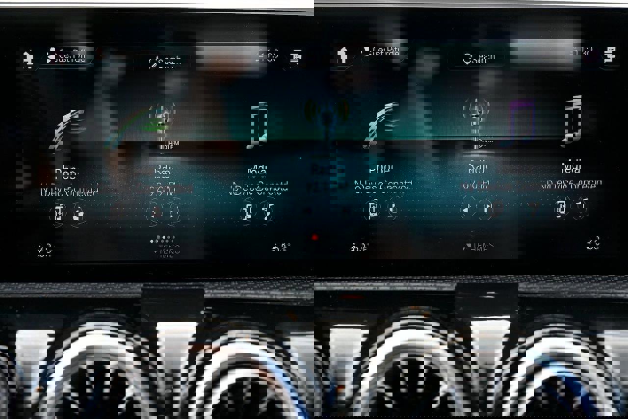 Used 2020 Mercedes-Benz A 220 w/ Premium Package image 28