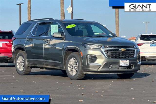 Used 2023 Chevrolet Traverse LT