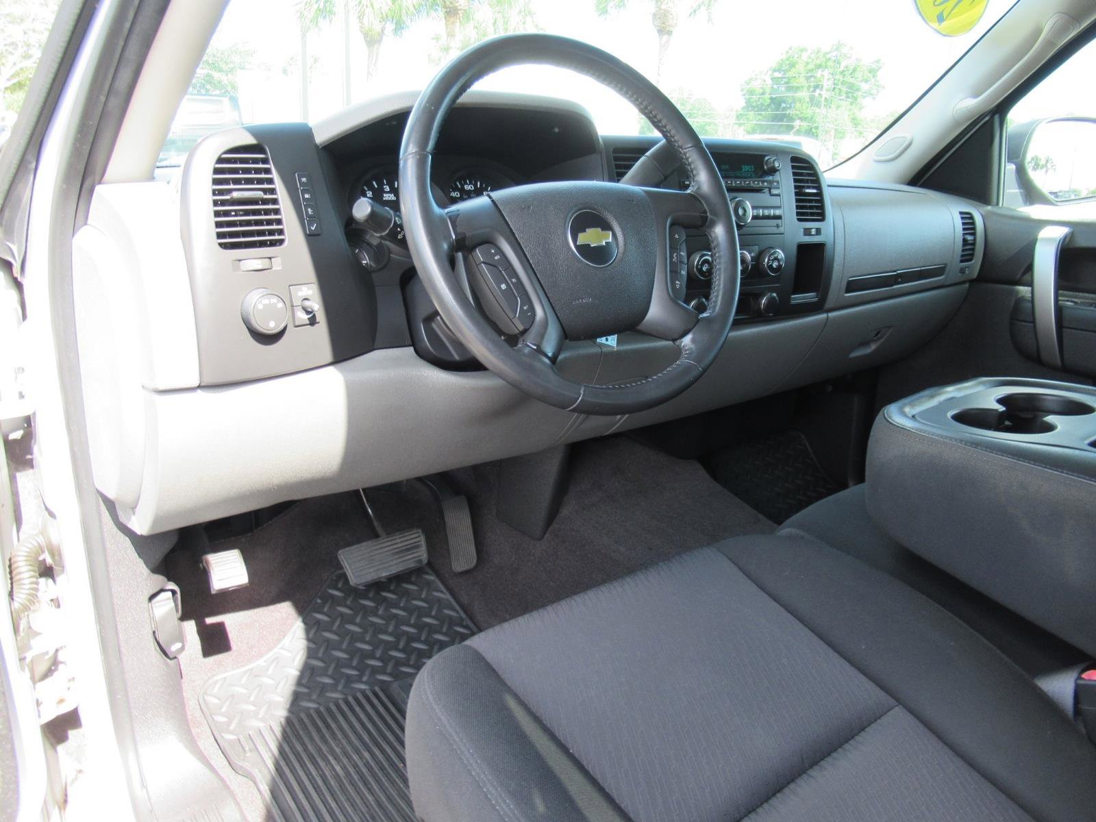 Used 2011 Chevrolet Silverado 1500 LS RWD image 17